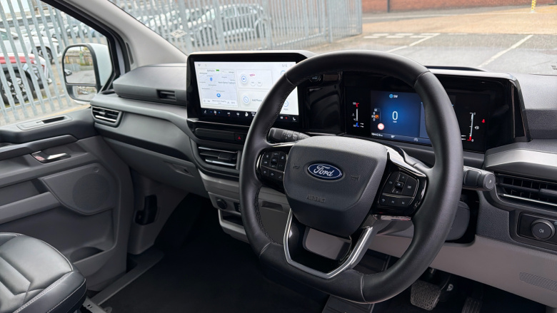 Ford Tourneo Custom 320 L2 Diesel Fwd 2.0 EcoBlue 136ps H1 Titanium 8 seater Auto